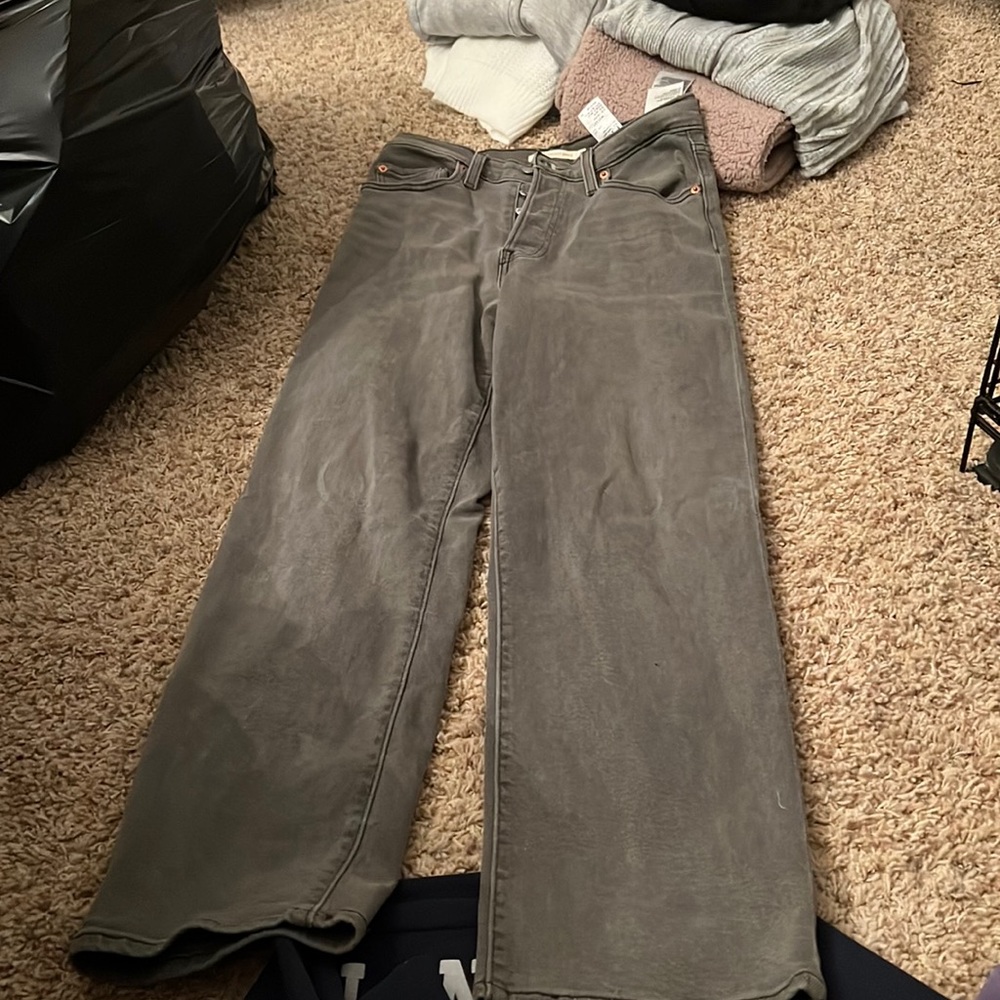 NEVER WORN NEW WITH TAGS Levi jeans